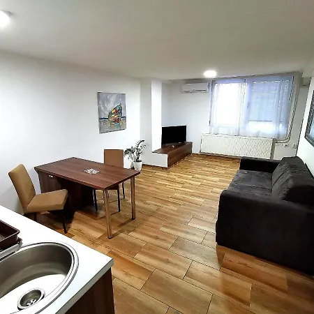 Sapa & * Ni